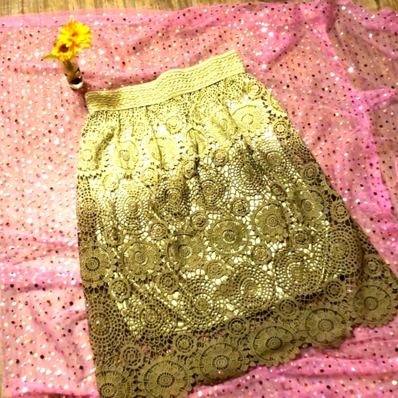 👗3/25$ 👗Pretty Ombre Crochet Skirt🍃 - Picture 1 of 9